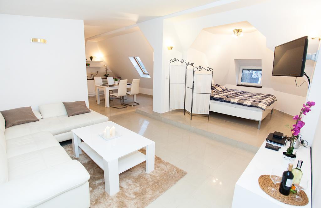 Studio Apartament Centrum Katoviçe Dış mekan fotoğraf